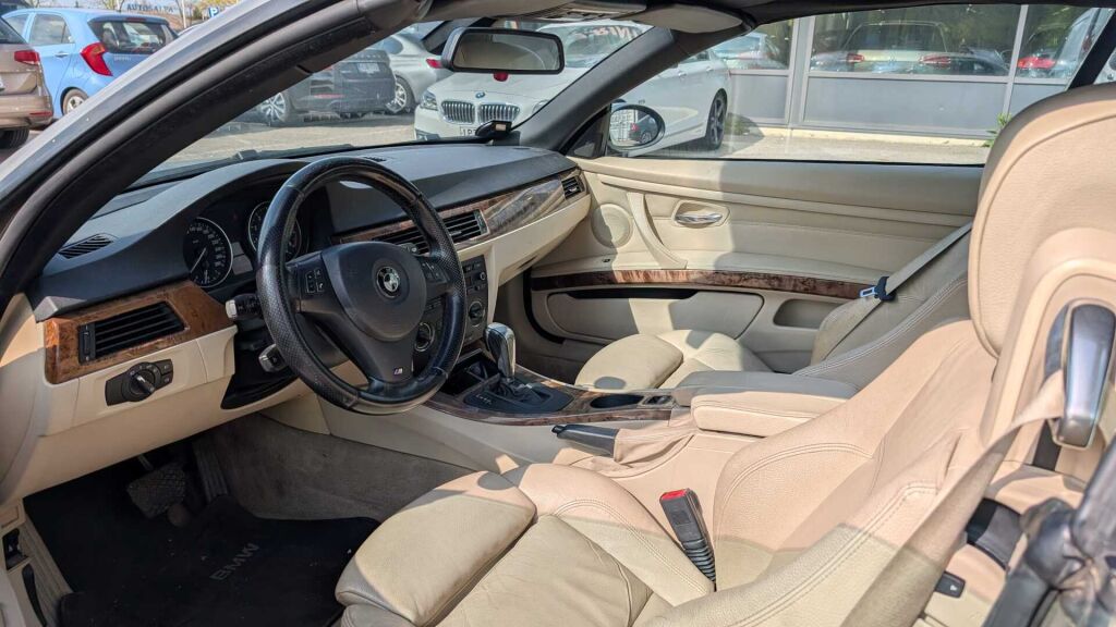 BMW 325 2007 Ruskea (beige)