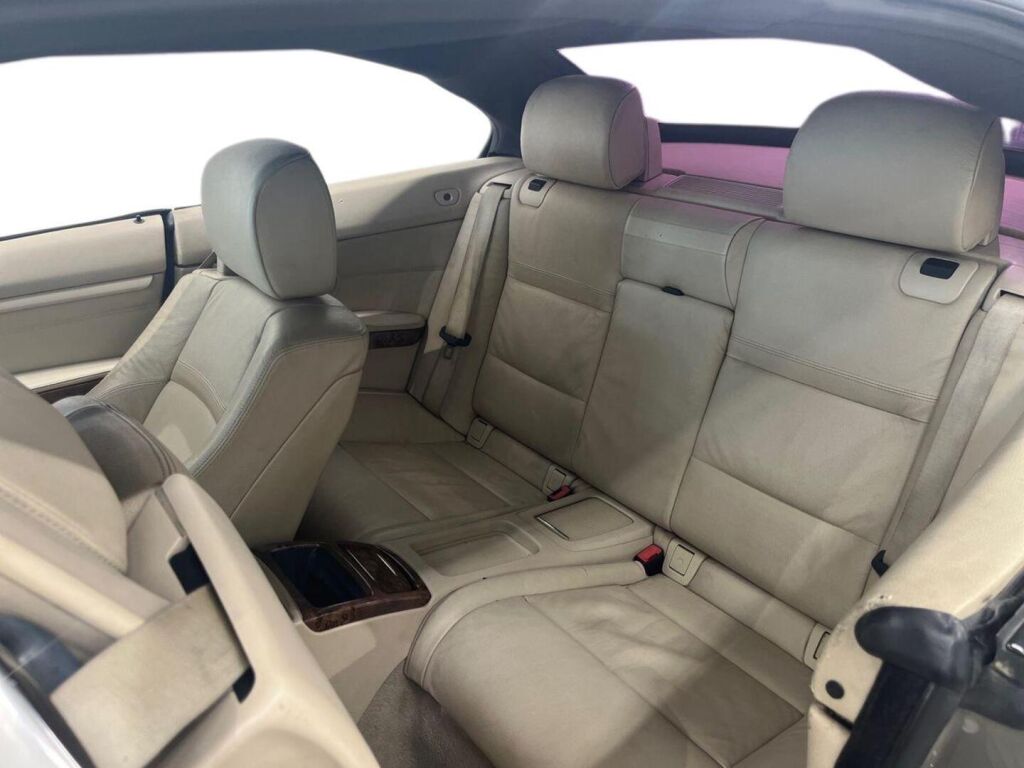 BMW 325 2007 Ruskea (beige)