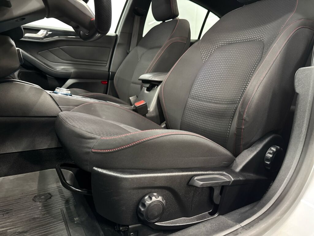 Ford Focus 2019 Harmaa