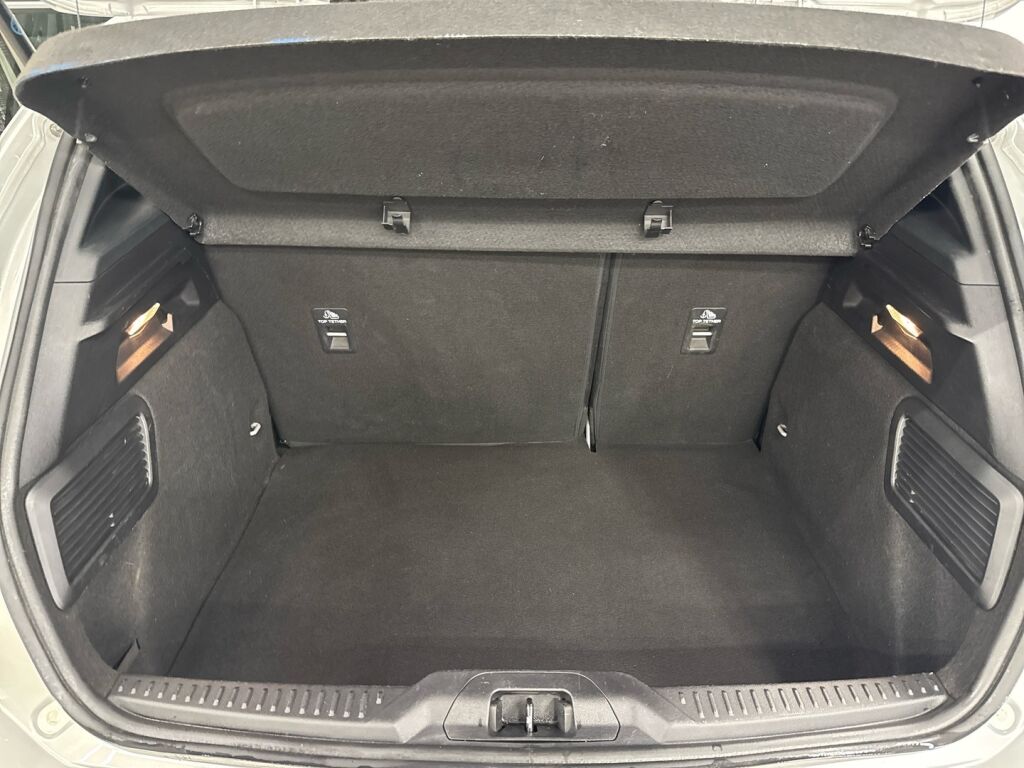 Ford Focus 2019 Harmaa