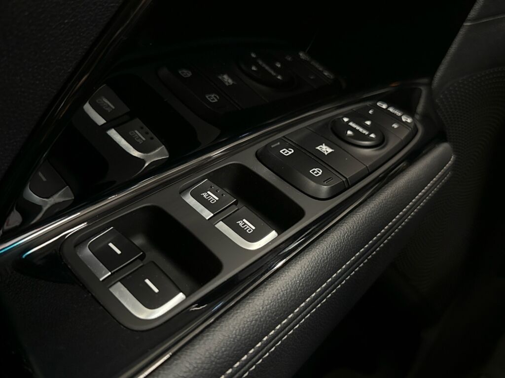 Kia Niro plug-in 2019 Valkoinen