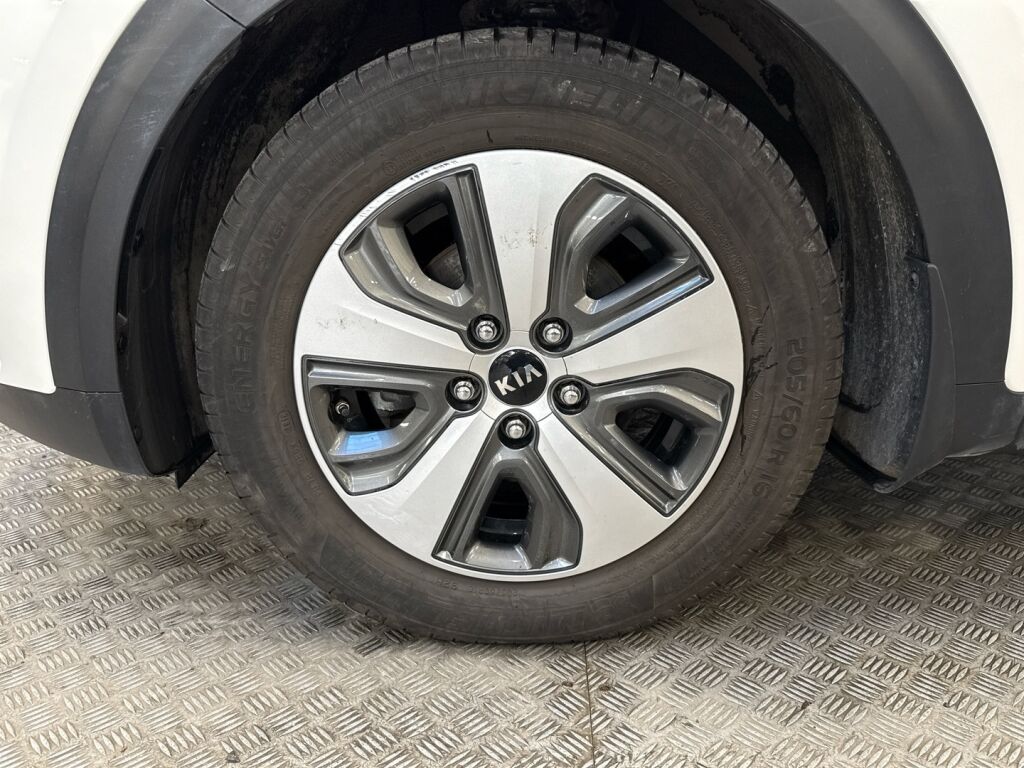 Kia Niro plug-in 2019 Valkoinen