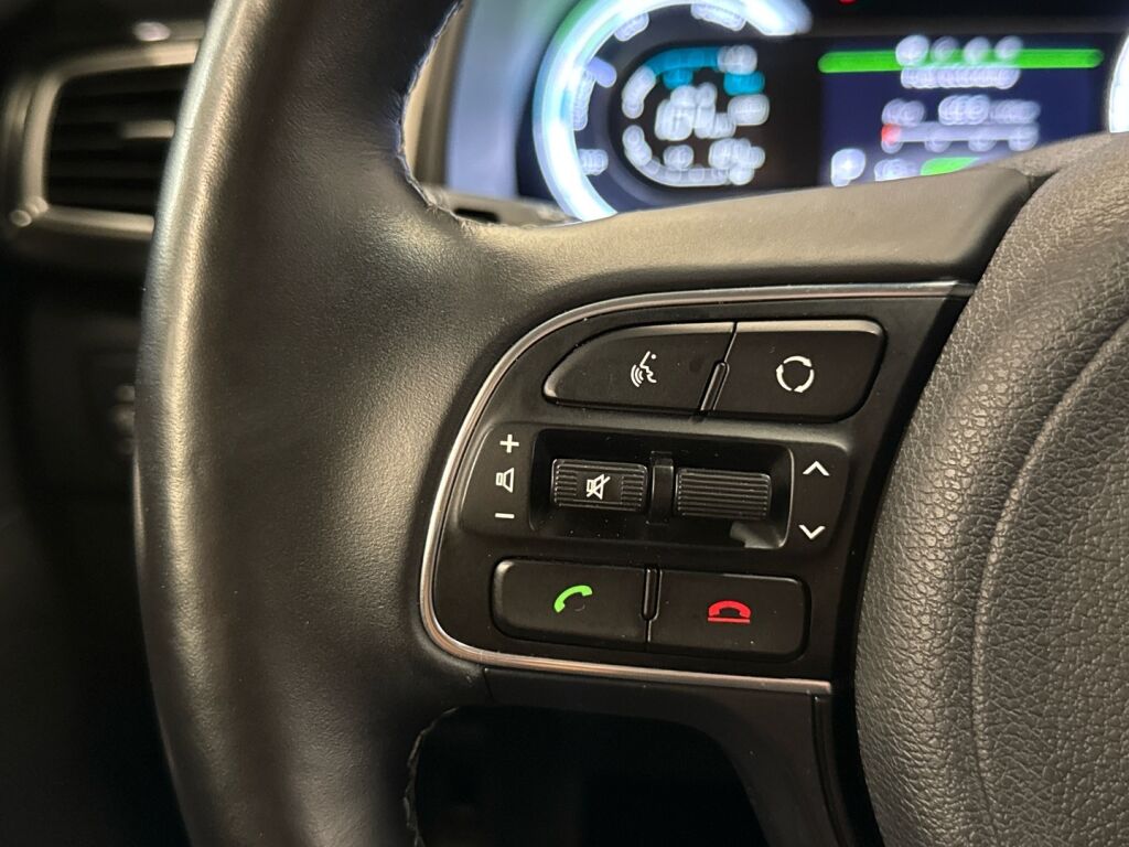 Kia Niro plug-in 2019 Valkoinen