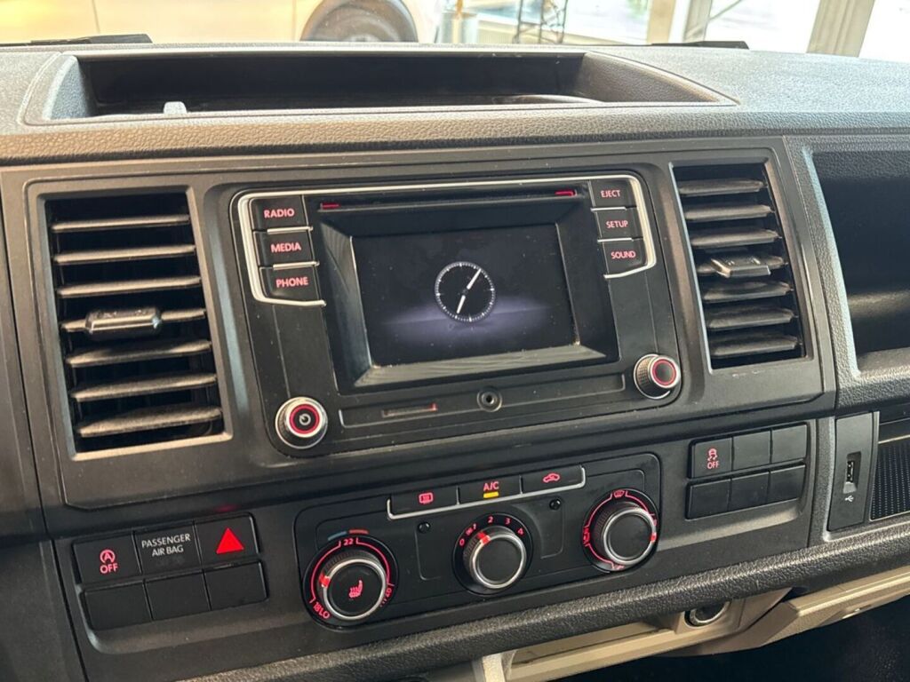 Volkswagen Transporter 2019 Valkoinen