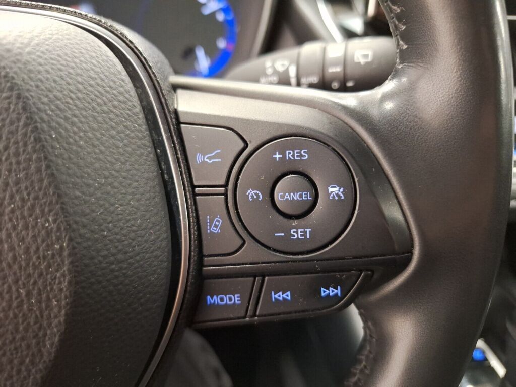 Toyota Corolla 2019 Punainen