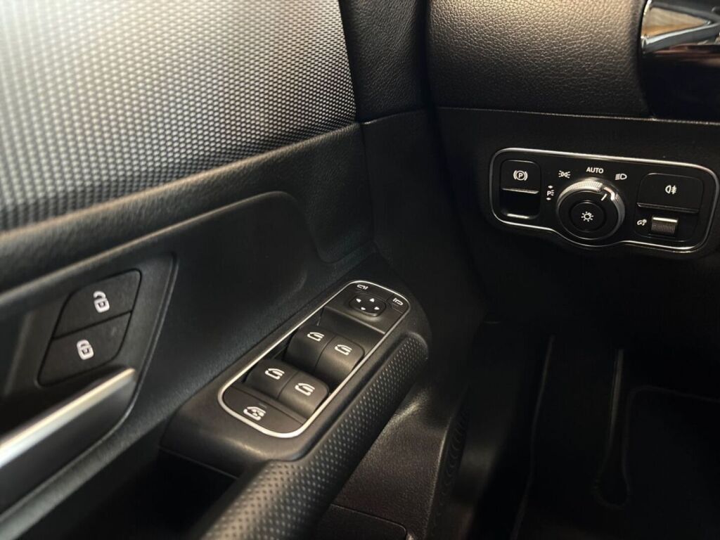 Mercedes-Benz B 2019 Valkoinen