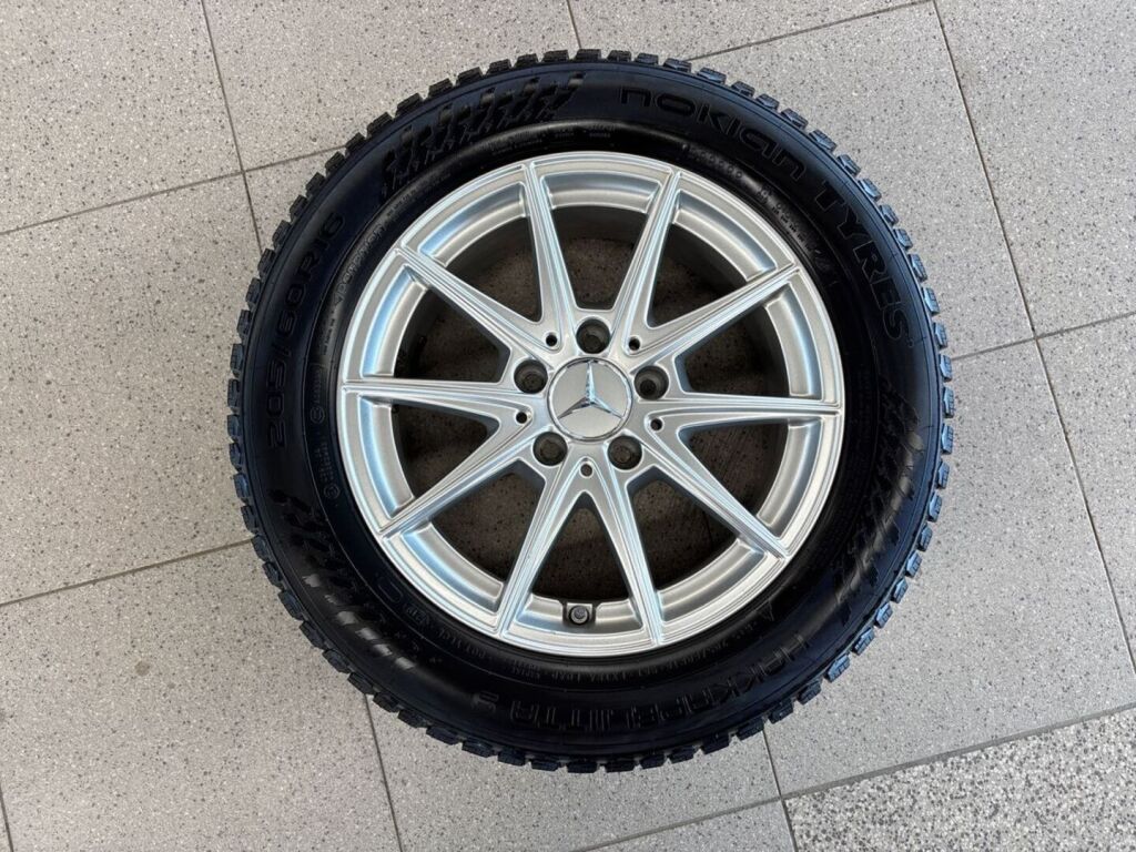 Mercedes-Benz B 2019 Valkoinen