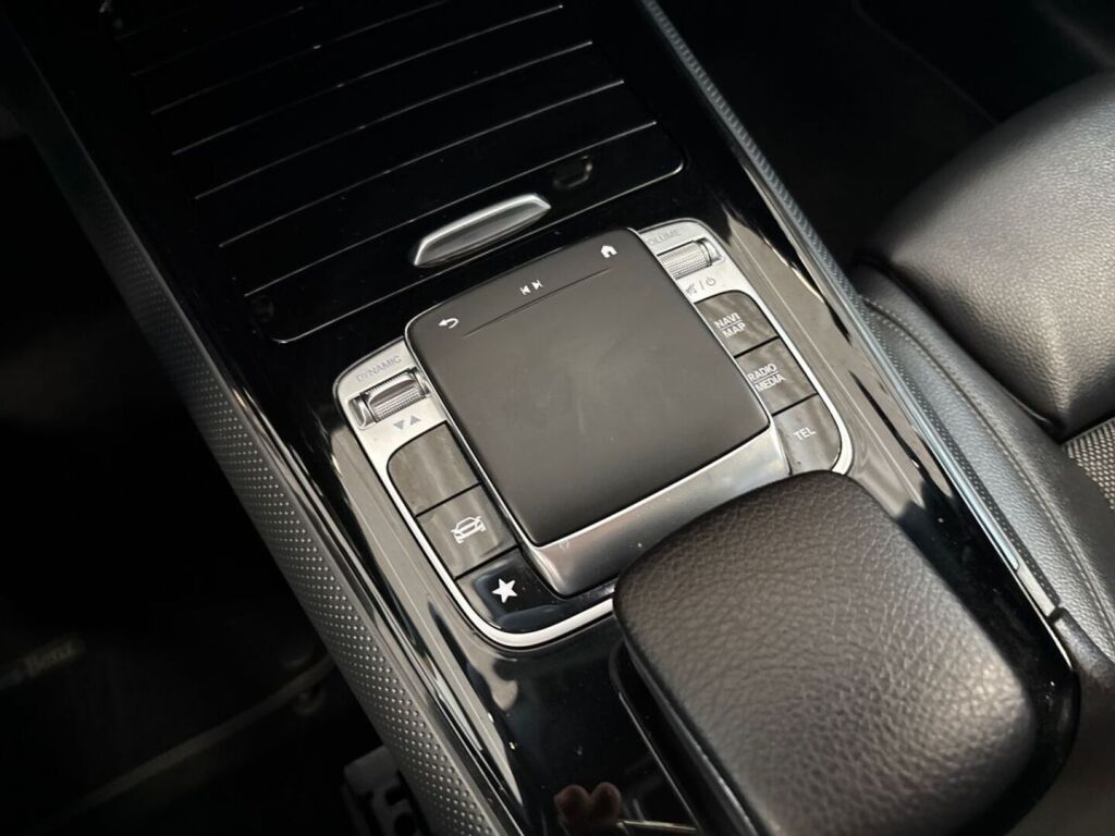 Mercedes-Benz B 2019 Valkoinen