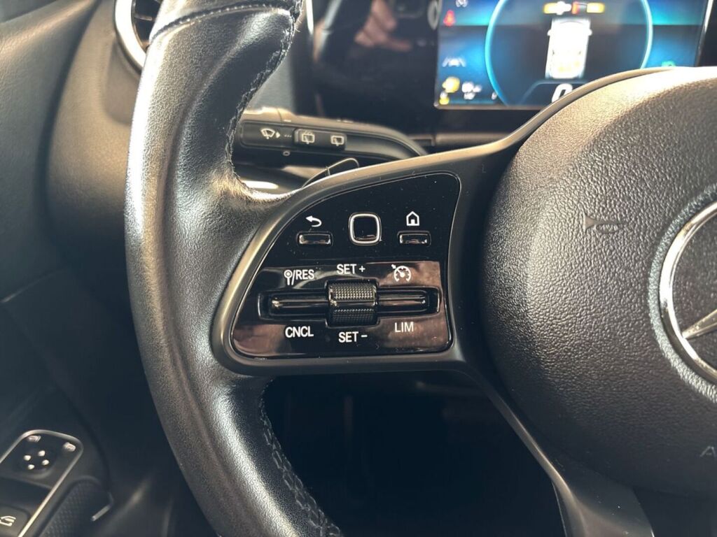 Mercedes-Benz B 2019 Valkoinen