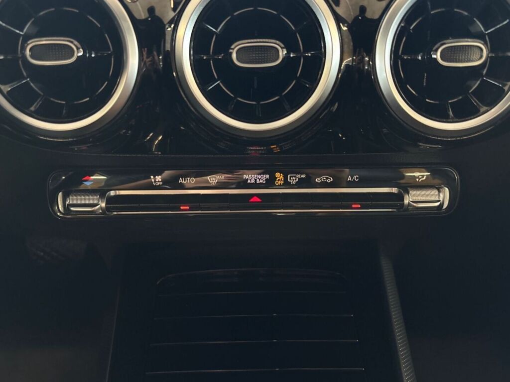 Mercedes-Benz B 2019 Valkoinen