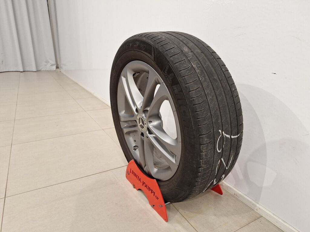 Mercedes-Benz A 2019 Musta