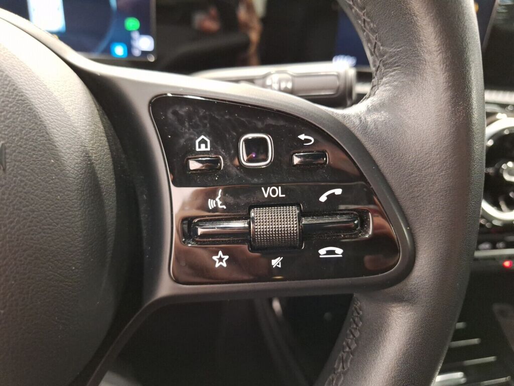 Mercedes-Benz A 2019 Musta