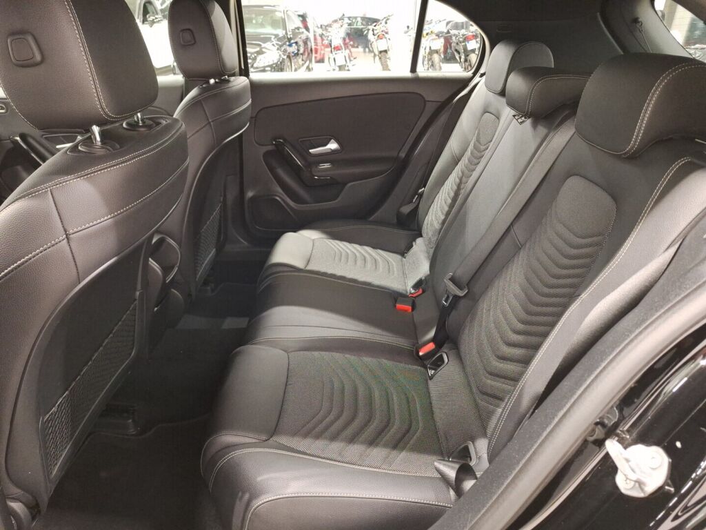 Mercedes-Benz A 2019 Musta