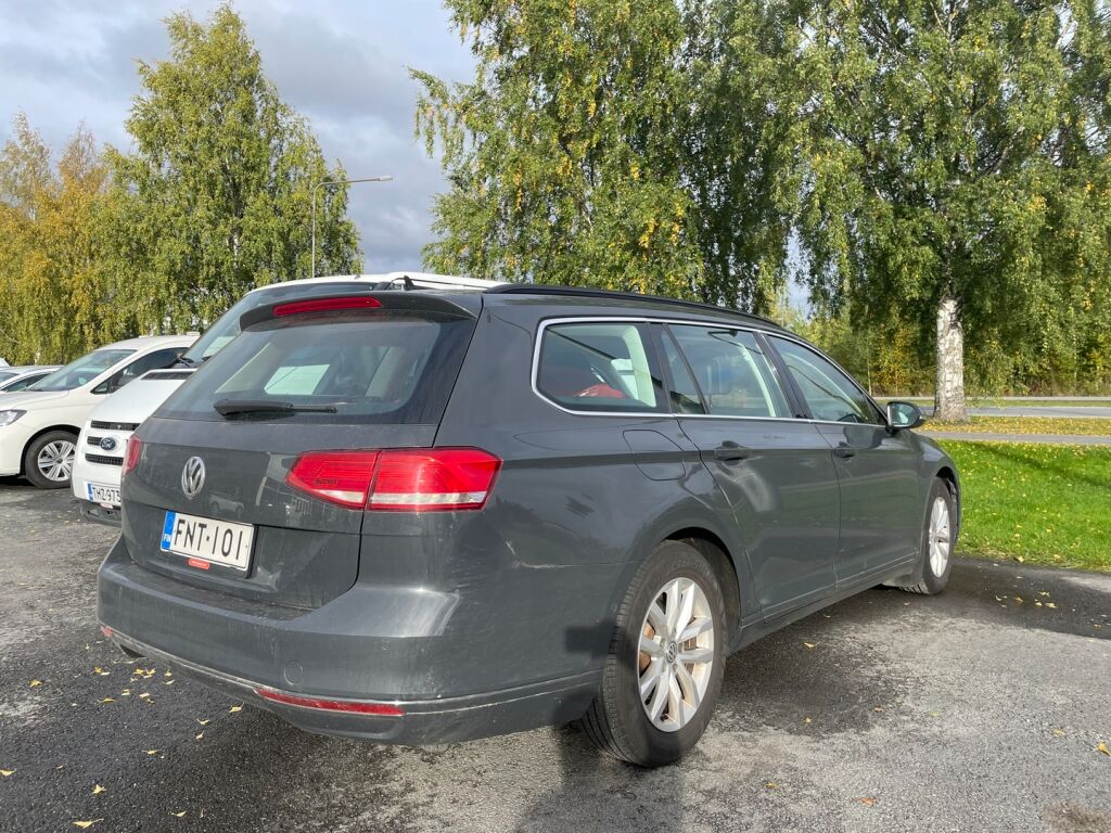 Volkswagen Passat 2019 Harmaa
