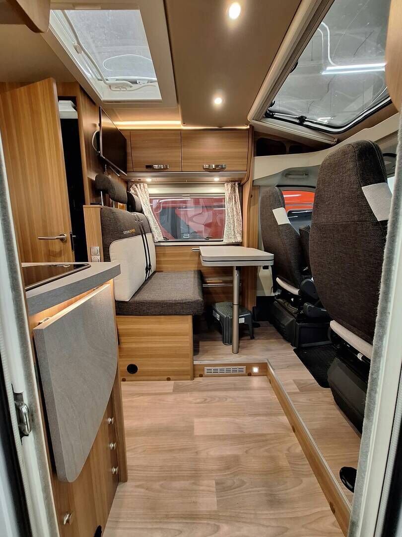 Weinsberg Caracompact 2019 Valkoinen