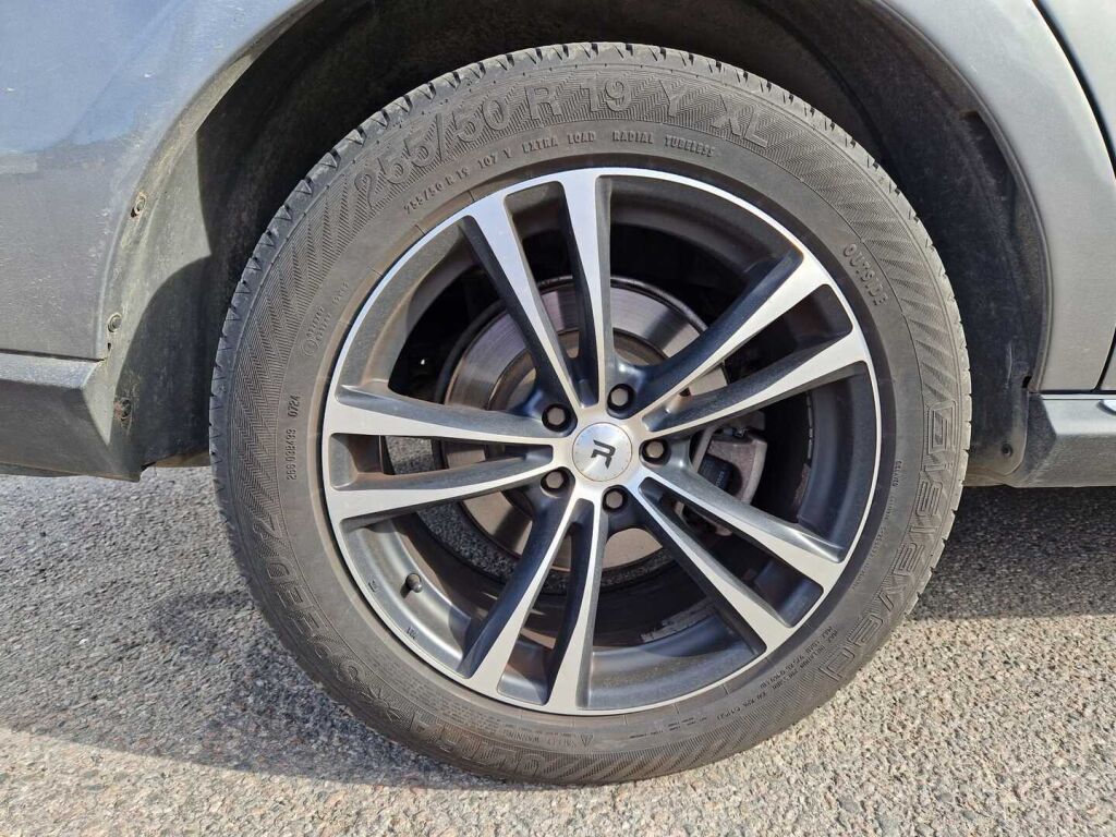 Mercedes-Benz ML 2012 Harmaa