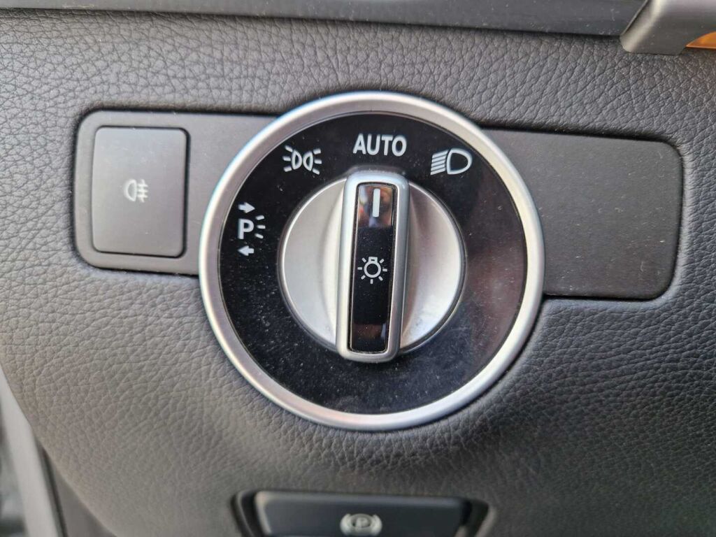 Mercedes-Benz ML 2012 Harmaa
