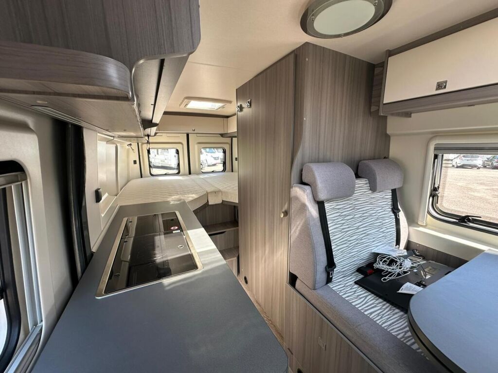 Hobby Ontour K65 ET VAN 640 2019 Valkoinen