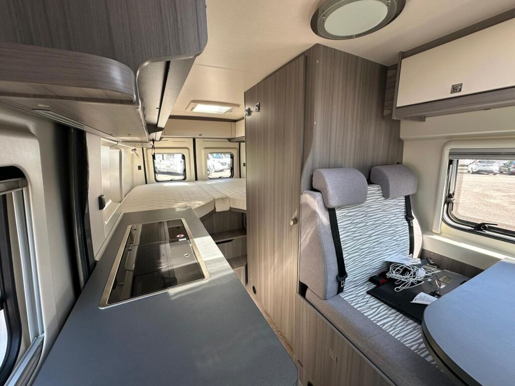 Hobby Ontour K65 ET VAN 640 2019 Valkoinen