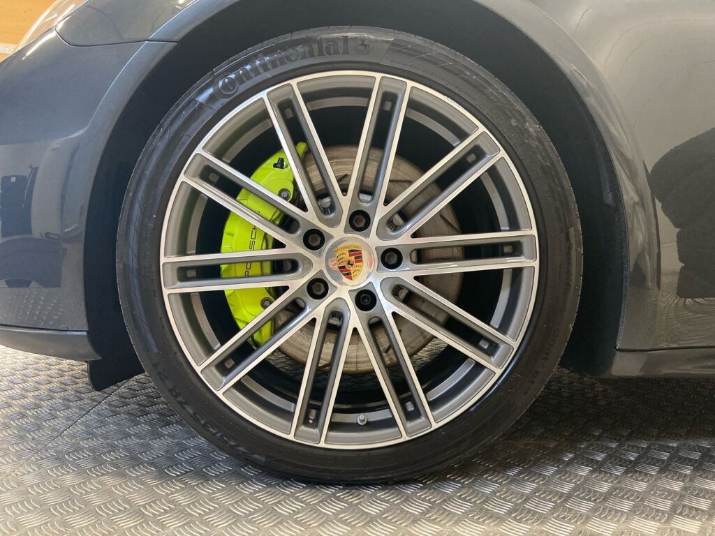 Porsche Panamera 2019 Harmaa