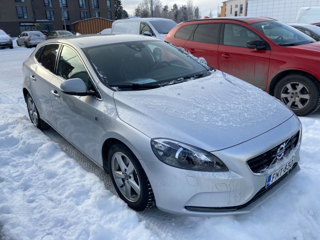 Volvo V40 2016 Metallinhohto Hopea
