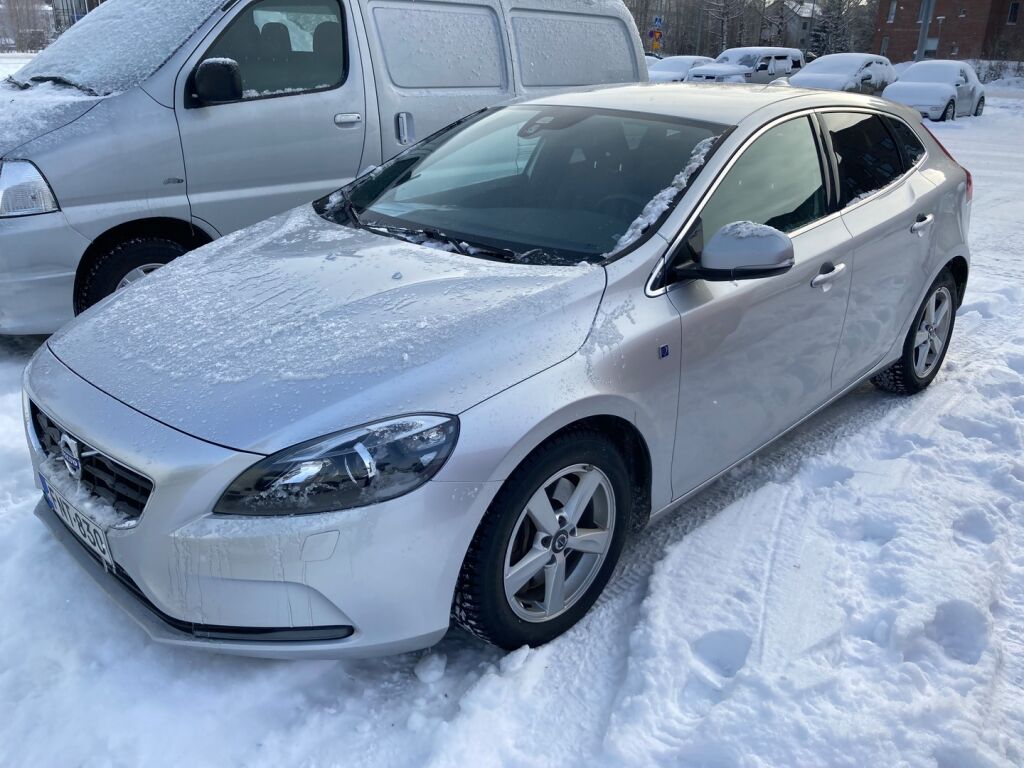 Volvo V40 2016 Metallinhohto Hopea