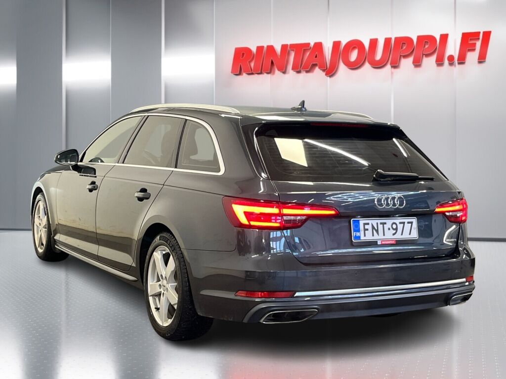 Audi A4 2019 Harmaa