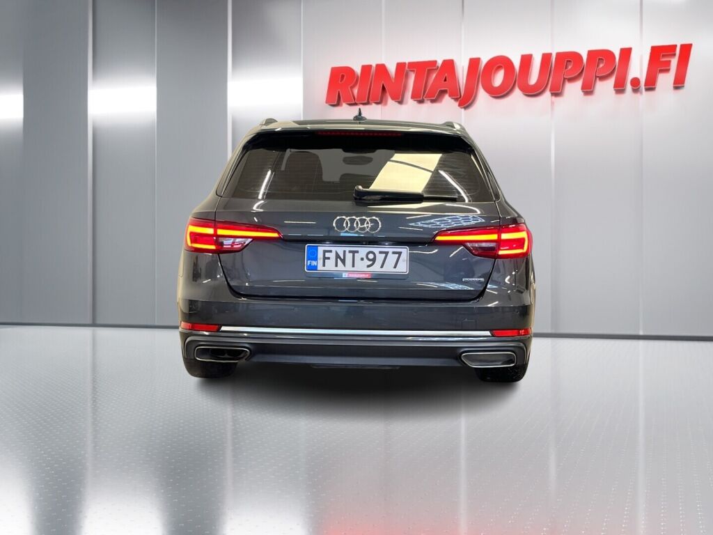 Audi A4 2019 Harmaa