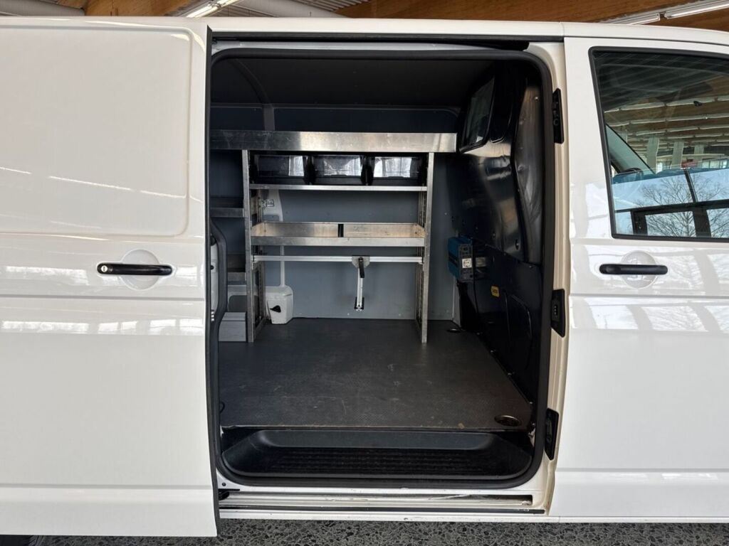 Volkswagen Transporter 2019 Valkoinen