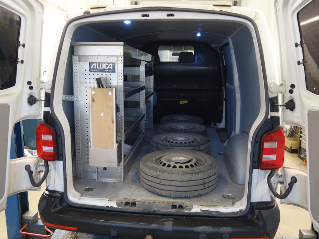 Volkswagen Transporter 2019 Valkoinen