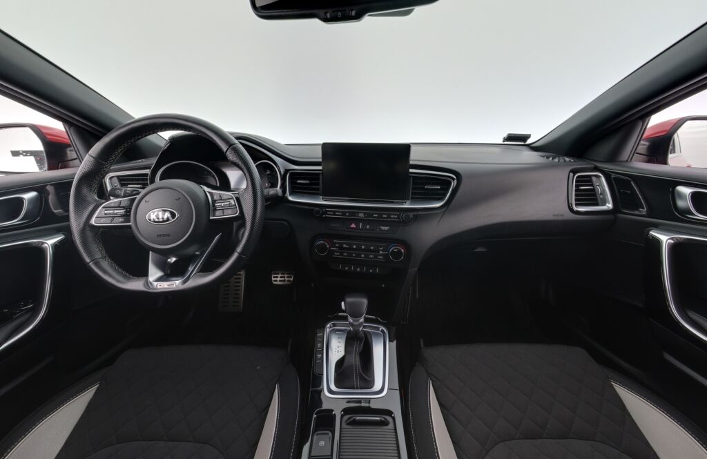 Kia ProCeed 2019 Punainen