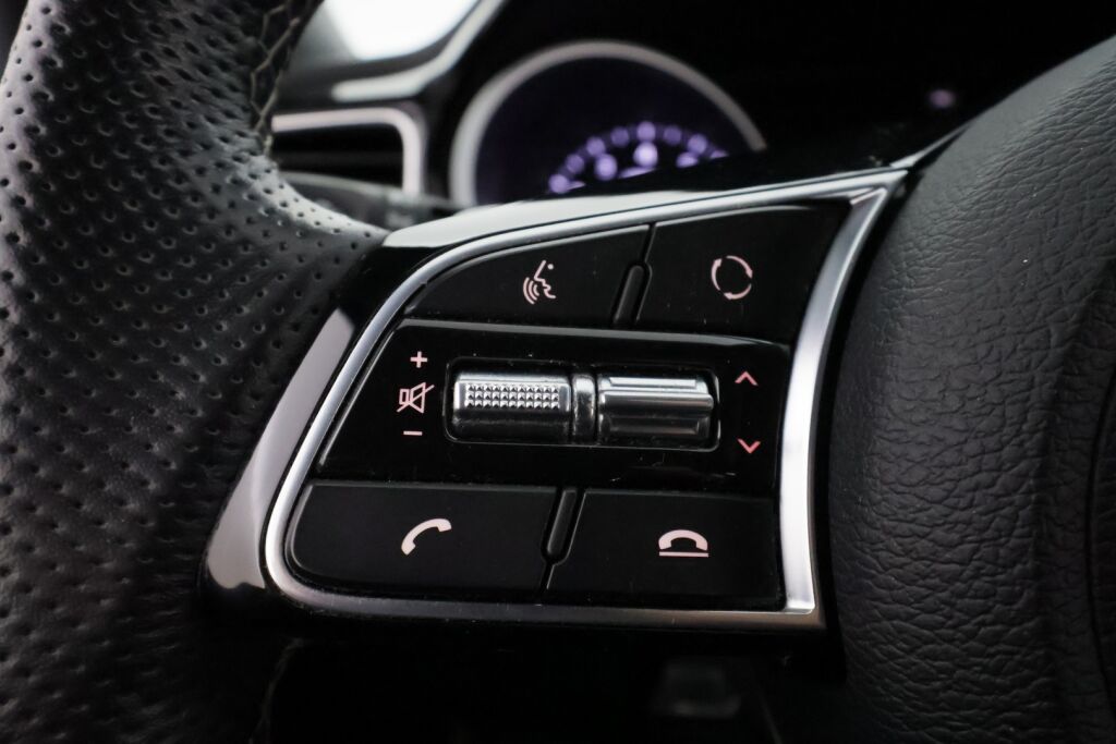 Kia ProCeed 2019 Punainen