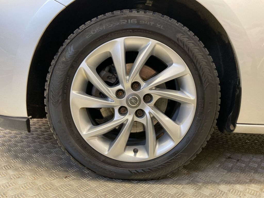 Opel Astra 2019 Hopea