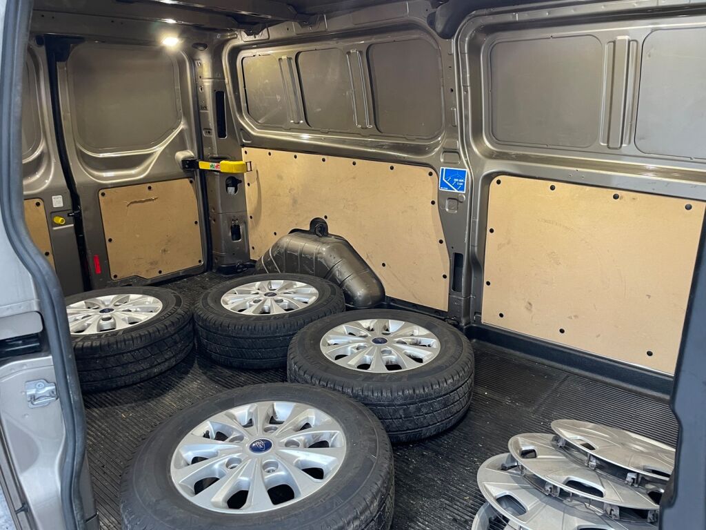 Ford Transit Custom 2019 Harmaa