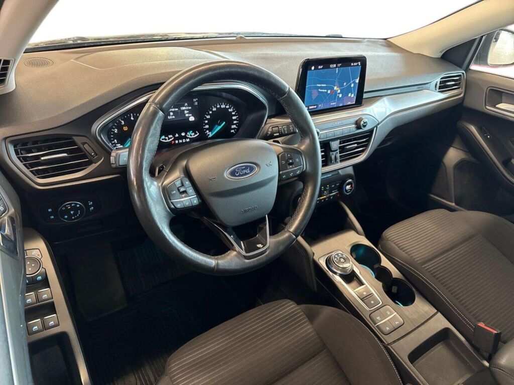 Ford Focus 2019 Metallinhohto Harmaa