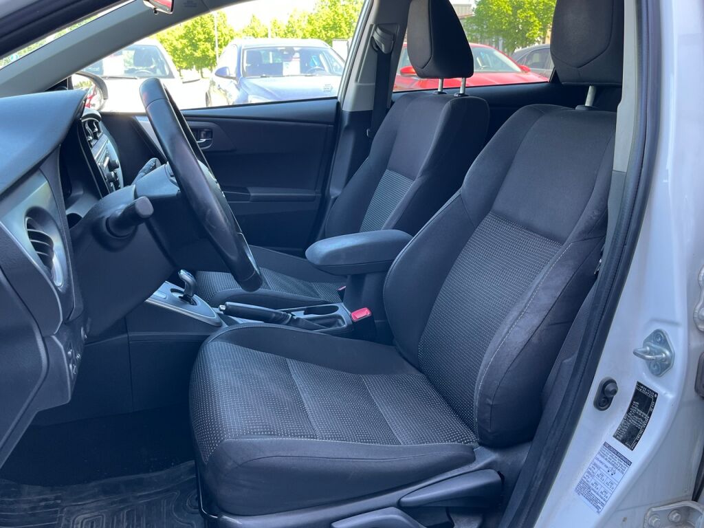 Toyota Auris 2014 Valkoinen