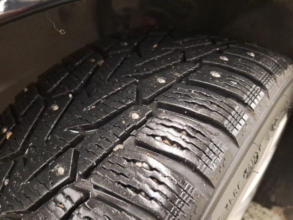 Volkswagen Passat 2009 Musta