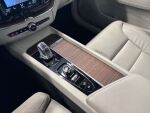 Volvo XC60 2019 Valkoinen