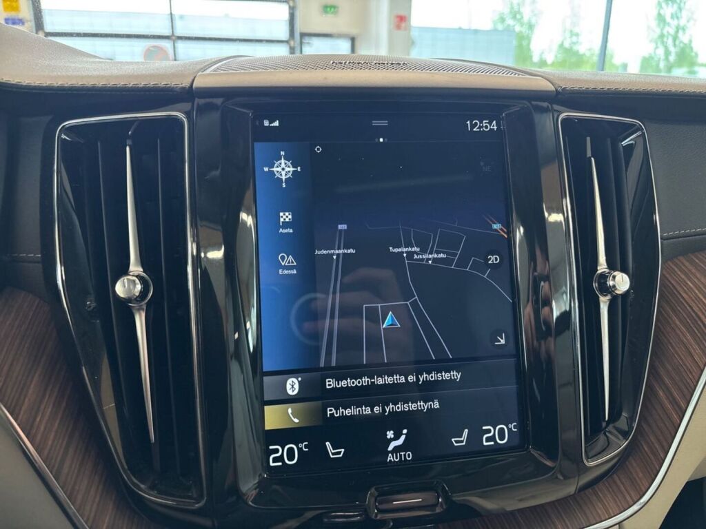 Volvo XC60 2019 Valkoinen
