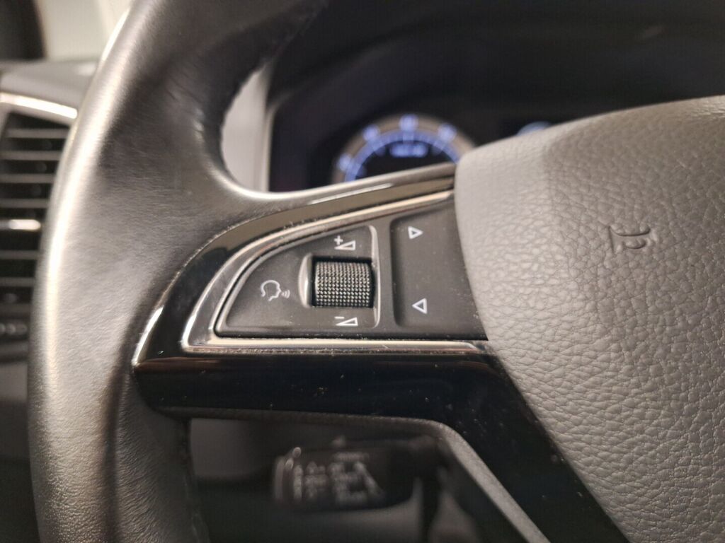 Skoda Karoq 2020 Vihreä