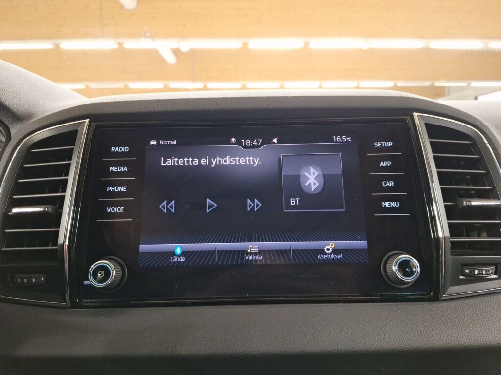 Skoda Karoq 2020 Vihreä