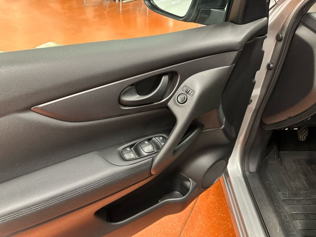 Nissan Qashqai 2019 Hopea