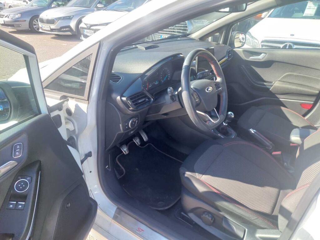 Ford Fiesta 2019 Valkoinen