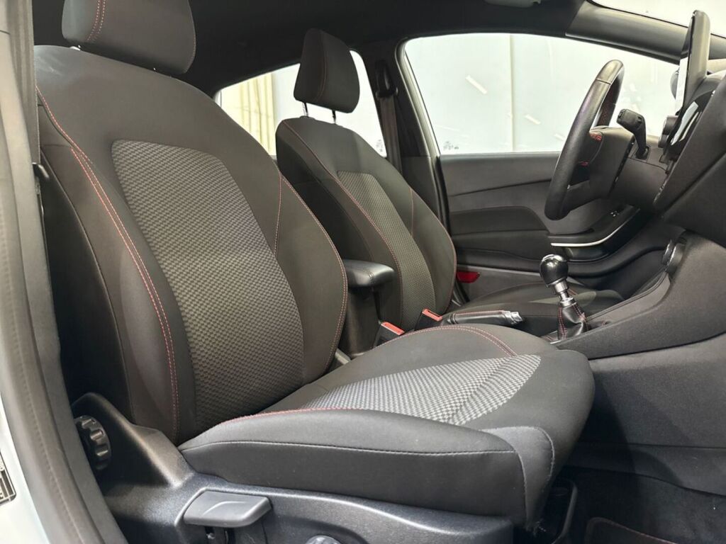 Ford Fiesta 2019 Valkoinen