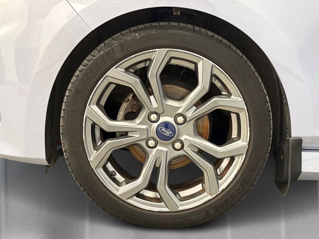 Ford Fiesta 2019 Valkoinen