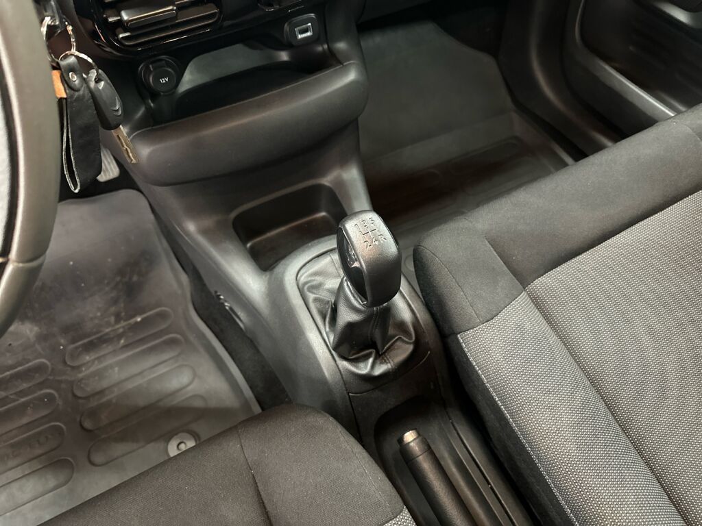 Citroen C4 Cactus 2016 Violetti