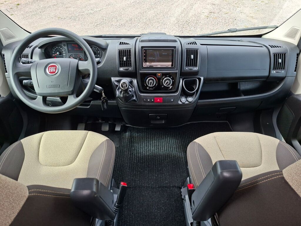 Roadcar R 640 2019 Harmaa