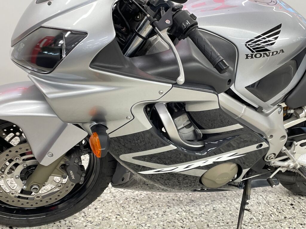 Honda CBR 2007 VIHREÄ