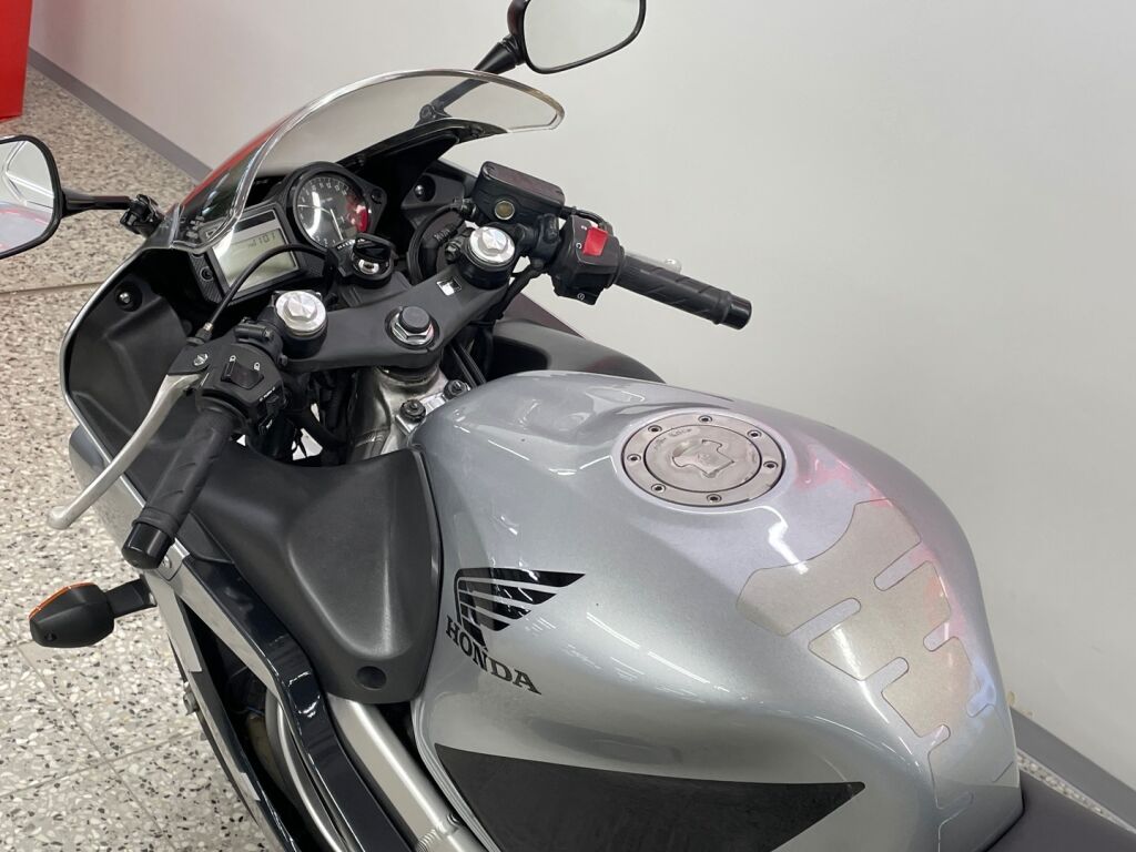 Honda CBR 2007 VIHREÄ