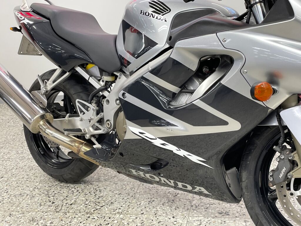 Honda CBR 2007 VIHREÄ